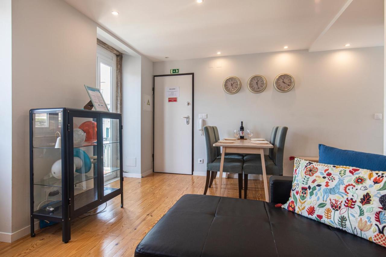 Graceful 2Bdr Duplex Apartment By Lovelystay Lisboa Extérieur photo
